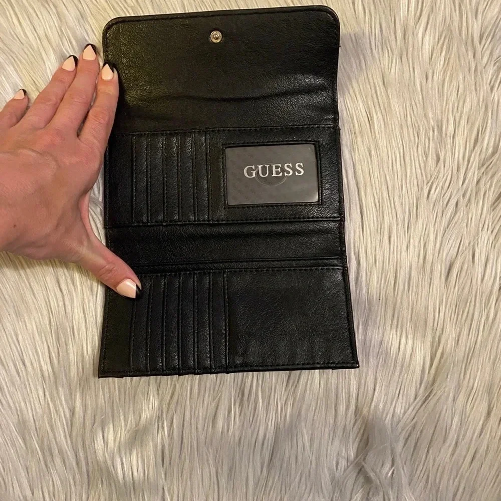 🆕 Guess Black with Tan Accent Buckle on Front Wallet